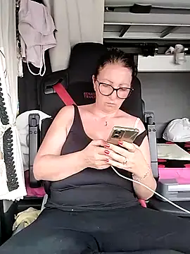cuplubijoanna online show from April 2026 09:11:02 AM