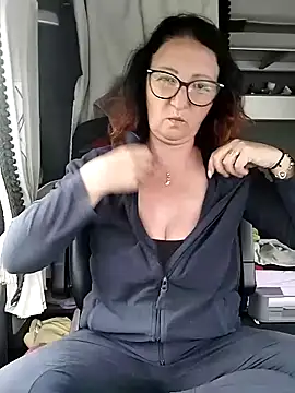 cuplubijoanna online show from April 2026 08:43:02 AM