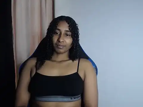 Snapshot of yohatinelly07 chatting on June 2026 10:04:01 PM yohatinelly07 online show from June 2026 10:04:01 PM