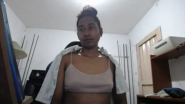 yohatinelly07 online show from November 2025 08:25:02 AM