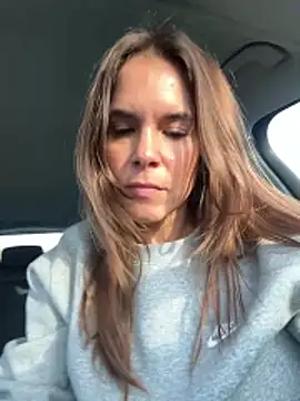 JuicyFruits93 online show from December 2025 10:28:02 AM