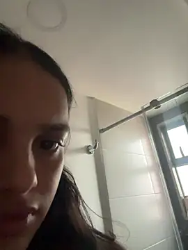 rossth1 online show from February 2026 07:58:01 PM