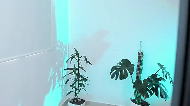 rossth1 online show from March 2026 08:54:01 PM