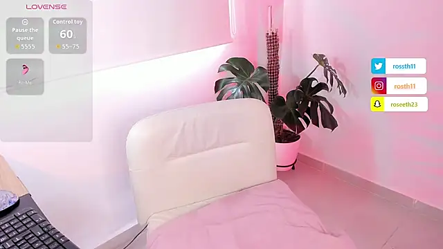 rossth1 online show from March 2026 07:15:01 PM