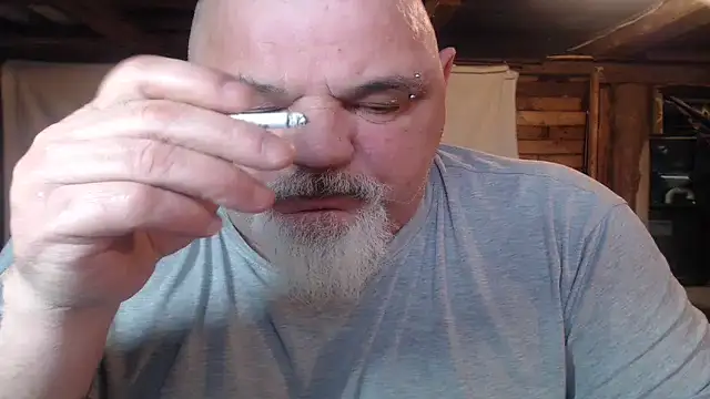 Newfiesausage1972 online show from March 2026 09:16:02 PM