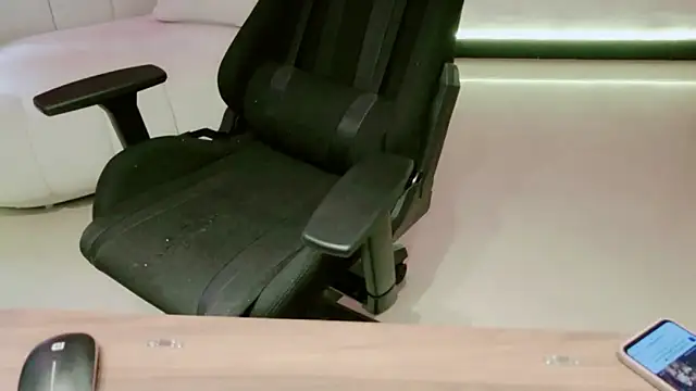 Gracefulgoddess online show from February 2026 05:18:01 AM