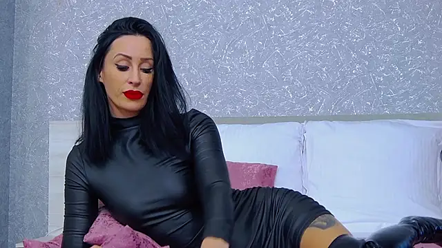 EmmaDevereaux online show from October 2025 05:50:01 AM