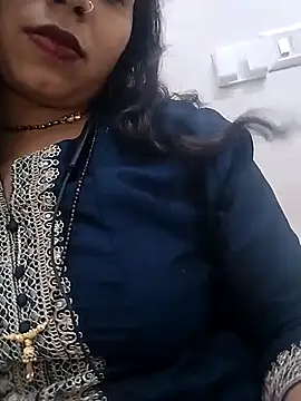 Snapshot of Simaran_bhabhi chatting on June 2026 05:24:01 PM Simaran bhabhi online show from June 2026 05:24:01 PM