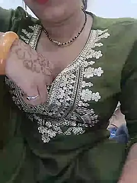 Snapshot of Simaran_bhabhi chatting on July 2026 04:24:02 PM Simaran bhabhi online show from July 2026 04:24:02 PM