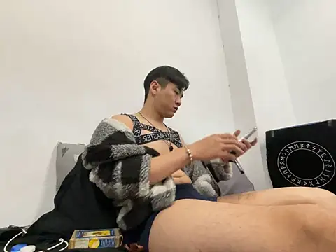 Snapshot of Adam_XDZ chatting on April 2026 10:55:01 AM Adam XDZ online show from April 2026 10:55:01 AM