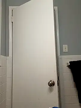 1BeautyN1Beast online show from March 2025 10:00:02 PM