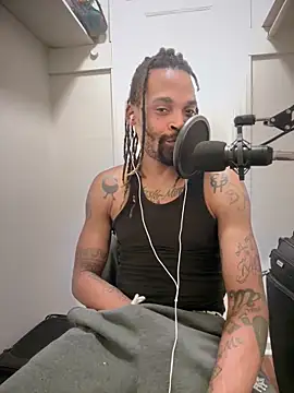 1BeautyN1Beast online show from February 2026 08:51:01 PM