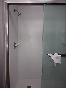 1BeautyN1Beast online show from December 2025 11:58:01 AM