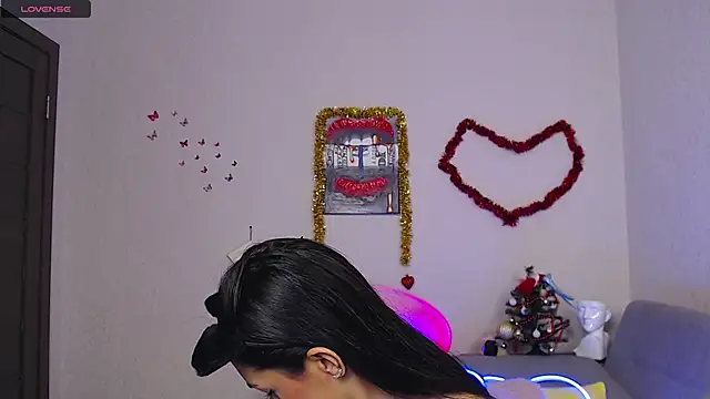 Snapshot of Lina_Robbins chatting on January 2025 04:22:02 AM Lina Robbins online show from January 2025 04:22:02 AM