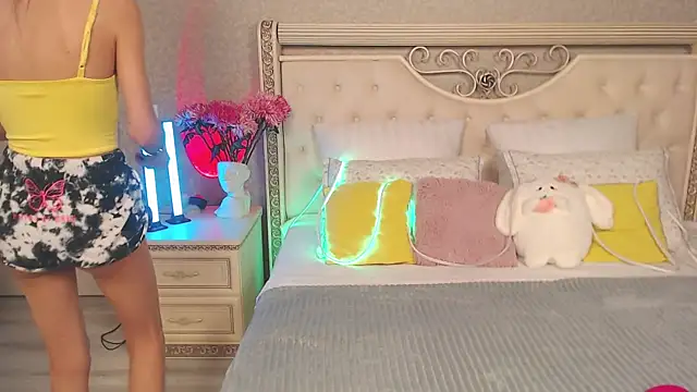 Lina Robbins online show from February 2026 11:34:02 PM