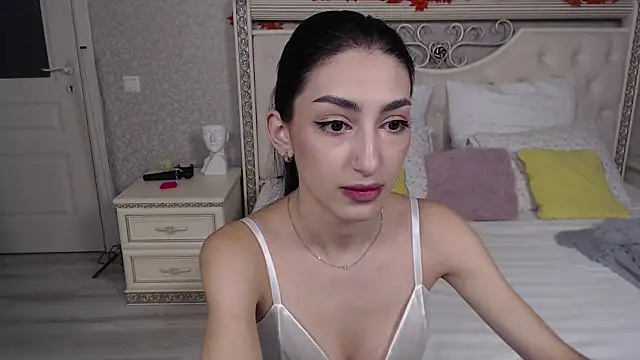 Lina Robbins online show from November 2025 11:21:01 PM