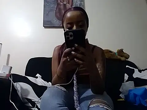hoely grail01 online show from September 2025 03:41:02 PM