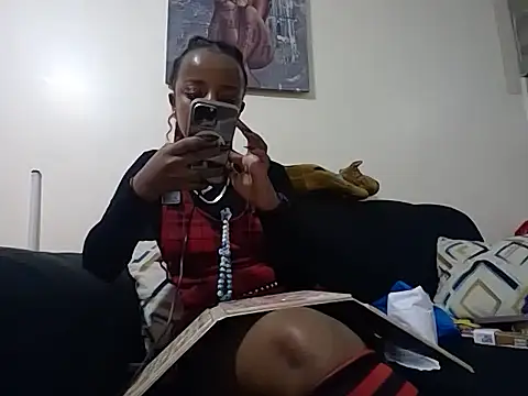 hoely grail01 online show from January 2026 07:18:01 PM