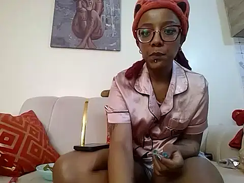 hoely grail01 online show from March 2026 07:26:02 PM