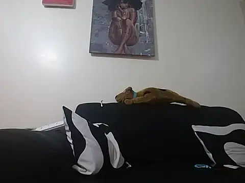 hoely grail01 online show from October 2025 06:51:01 PM