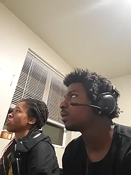 Snapshot of gaimov3r2024 chatting on November 2025 05:17:02 AM gaimov3r2024 online show from November 2025 05:17:02 AM