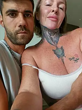 Snapshot of YourMommyBlair chatting on January 2026 04:38:02 AM YourMommyBlair online show from January 2026 04:38:02 AM