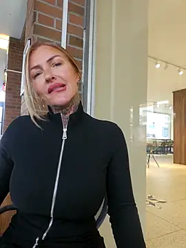 Snapshot of YourMommyBlair chatting on February 2026 06:54:02 AM YourMommyBlair online show from February 2026 06:54:02 AM