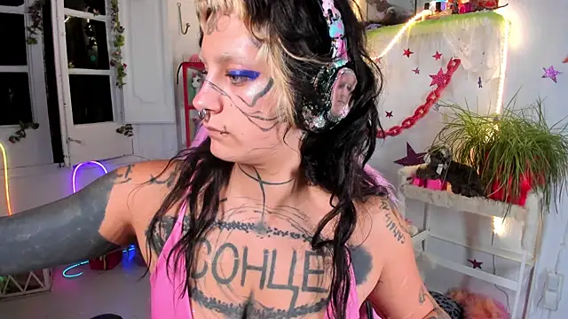 lady sontse  online show from May 2026 08:27:02 PM