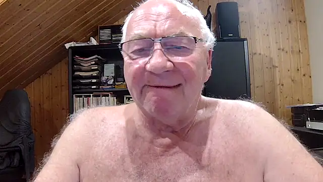 Snapshot of biggandybig chatting on June 2026 10:18:02 PM biggandybig online show from June 2026 10:18:02 PM