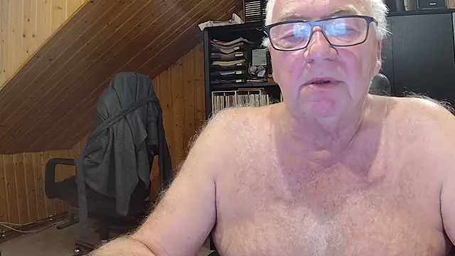 Snapshot of biggandybig chatting on May 2026 10:36:02 PM biggandybig online show from May 2026 10:36:02 PM