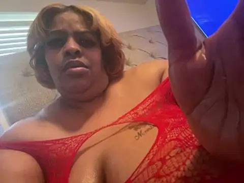 Missredboneo12 online show from November 2025 04:22:02 PM