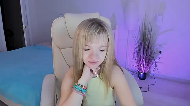 Snapshot of Eva_Rosec chatting on October 2025 11:00:01 AM Eva Rosec online show from October 2025 11:00:01 AM