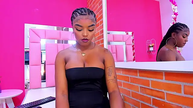 Snapshot of malu_horny_69 chatting on December 2024 02:28:02 PM malu horny 69 online show from December 2024 02:28:02 PM