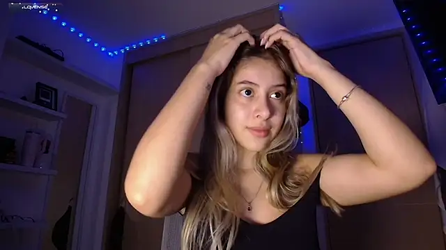 tinysofia  online show from March 2025 03:23:02 AM