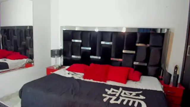 Snapshot of Loremhotsex chatting on September 2025 04:52:02 AM Loremhotsex online show from September 2025 04:52:02 AM