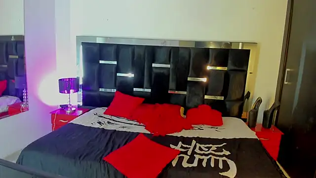 Snapshot of Loremhotsex chatting on September 2025 07:58:02 AM Loremhotsex online show from September 2025 07:58:02 AM