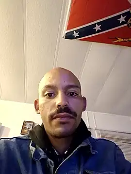 Snapshot of Ricardosuavee6 chatting on October 2025 01:28:02 AM Ricardosuavee6 online show from October 2025 01:28:02 AM