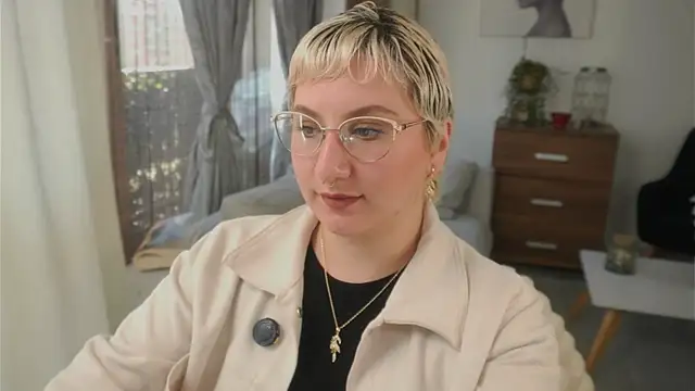 Ximenna Cruz online show from January 2026 12:23:02 PM