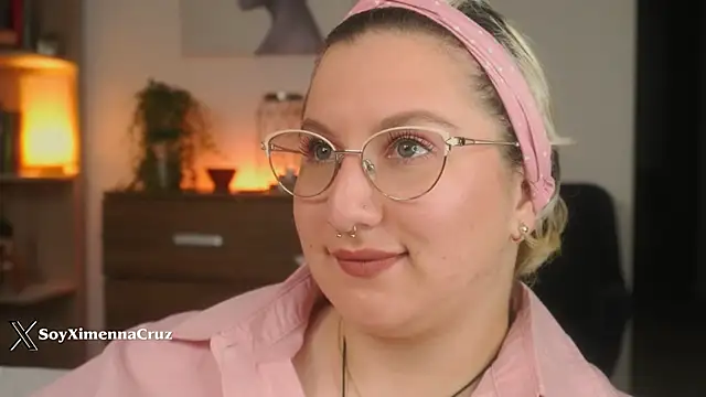 Ximenna Cruz online show from February 2026 11:39:02 AM