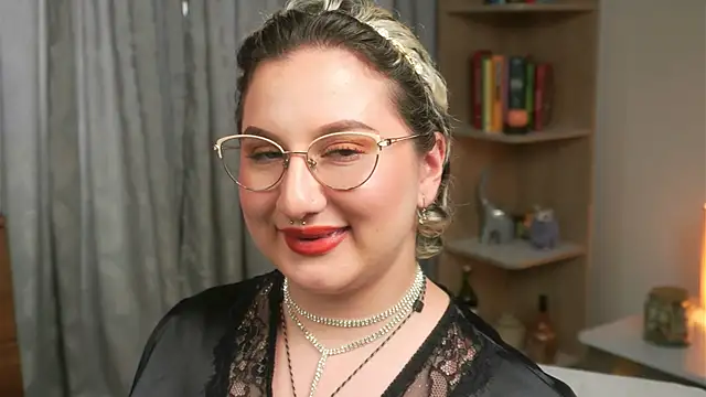 Ximenna Cruz online show from April 2026 08:59:01 PM