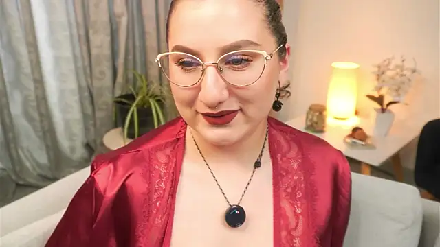 Ximenna Cruz online show from April 2026 05:49:02 PM