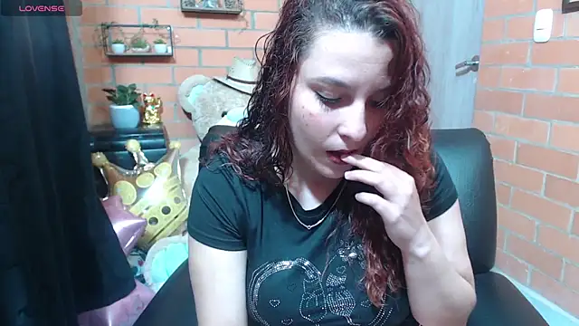 alexia 87 online show from September 2025 12:05:01 AM