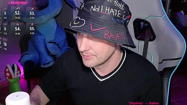 Gil gamesh90 online show from April 2026 05:36:01 PM