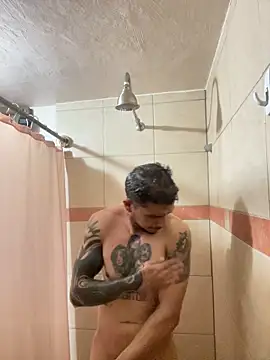 Snapshot of Molly1993rrrrrrrf chatting on November 2025 11:52:02 PM Molly1993rrrrrrrf online show from November 2025 11:52:02 PM