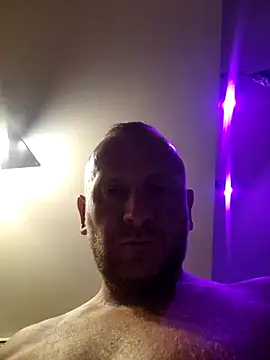 RomWoolf online show from September 2025 10:15:01 PM