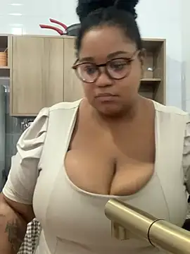 SweetLizzyBBW online show from June 2026 05:57:01 PM