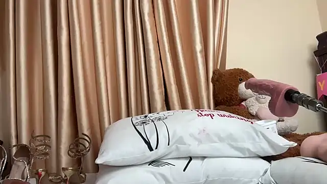 SexyAudreyFuck online show from October 2025 11:41:02 PM