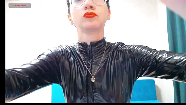 Snapshot of Xxx_goddes_xxX chatting on June 2026 06:57:01 PM Xxx goddes xxX online show from June 2026 06:57:01 PM