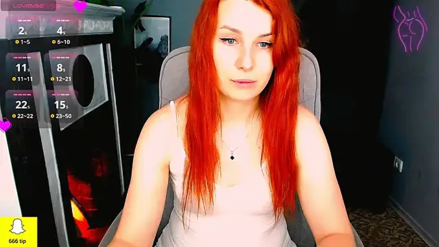 YrKiraXO online show from February 2025 06:58:02 AM