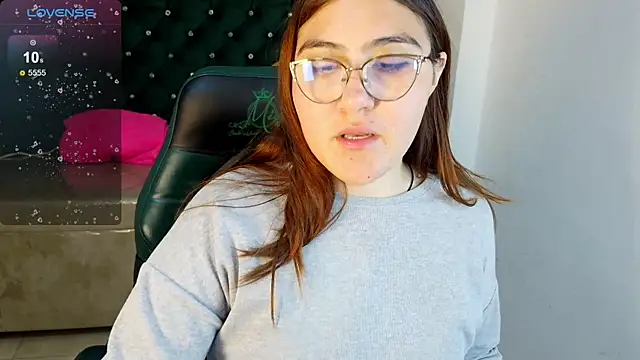 Snapshot of conniejames_m chatting on July 2026 12:23:01 PM conniejames m online show from July 2026 12:23:01 PM